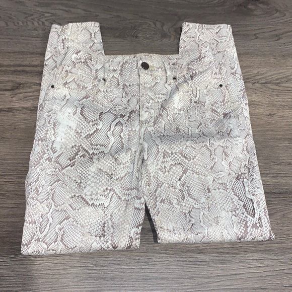 White House Black Market Pants - WHBM Python Highrise Skinny Pants size 0